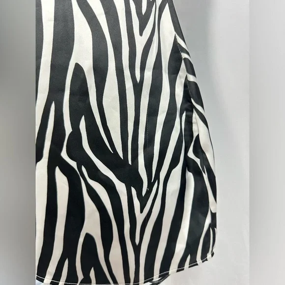 White Fox black and white zebra print halter mini dress size XS - Picture 5 of 13